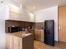 w Stunning 1BR in Chico