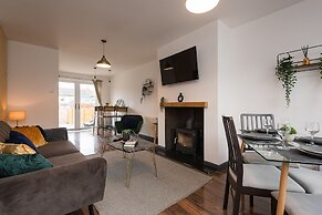Captivating Beverley 3-bed House Private Parking