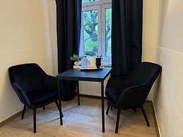 Iris Aparthotel