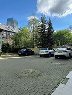 Iris Aparthotel