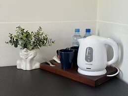 Iris Aparthotel