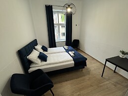 Iris Aparthotel
