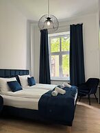Iris Aparthotel