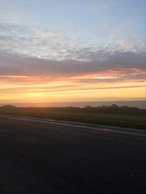 Caravan - Sleeps 8 - Decking - Pets Ok - Parking