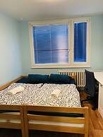 Stunning 2-bed Apartment in Praha 4