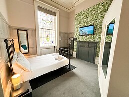 The X Hotel