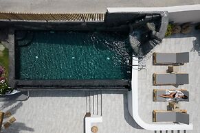 Black Occhio Villa Santorini