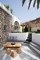 Black Occhio Villa Santorini