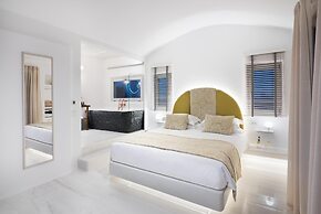Emfasis Luxury Villa