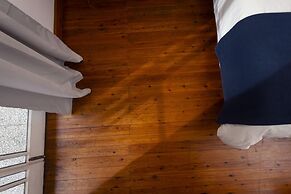 1-80 Collection Apt 202
