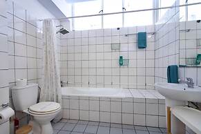 1-80 Collection Apt 202