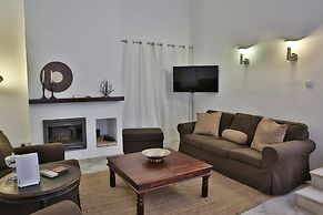 Nestor Hillside House