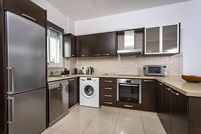 Bay View Gardens Apt 3
