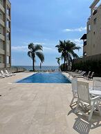Hallmark Beach Apt by TrulyCyprus