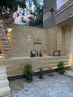 Malak pyramids inn