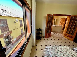 Alma Hostel
