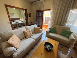 Alma Hostel