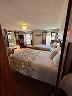 Hotel Casa Linda