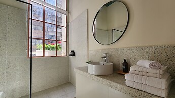 Casa Par Grand Suites
