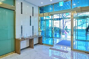 mir hotel
