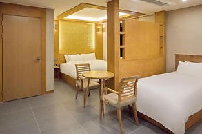 mir hotel