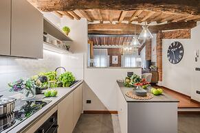 La Dorina Penthouse in Lucca