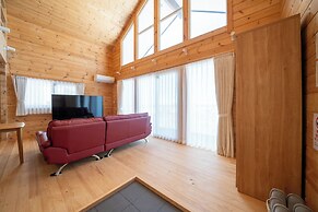 THE Crestview Lodge