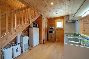 THE Crestview Lodge