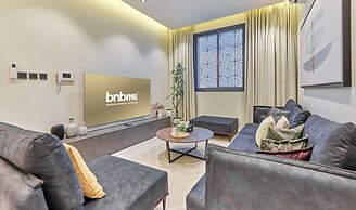 bnbmehomes-Aesthetic 3BR nr Airport-D4