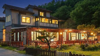 Cheongdo Ellago Poolvilla Pension
