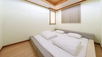 Cheongdo Ellago Poolvilla Pension