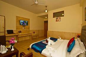 Goroomgo New Harmony Inn Manali
