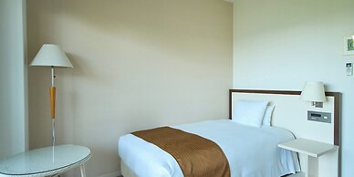 HOTEL HOLISTIC RESORT