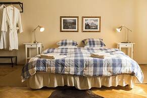 Ratiu House