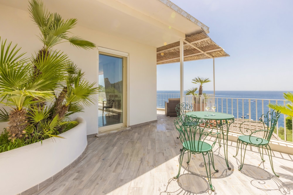 Villa Rita Apartments
