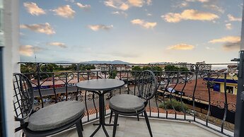 Skykhan Otel