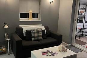1-bedroom Apartment Sleeps 4, Parking