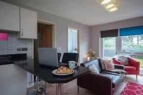 Fairwinds in Poole With 2 Bedrooms and 1 Bathrooms