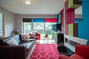 Fairwinds in Poole With 2 Bedrooms and 1 Bathrooms