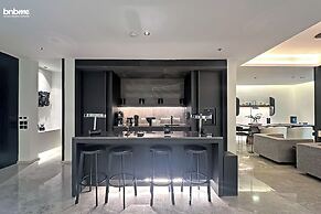 bnbmehomes -2BR with Cinema Room- R42B4