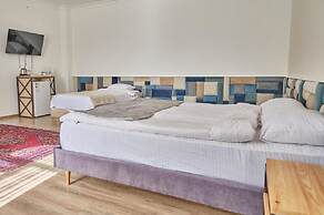 21 Rooms Hotel