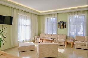 21 Rooms Hotel
