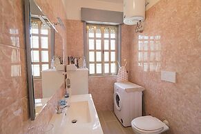Villa Milon Near The Sea