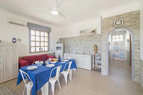 Villa Milon Near The Sea