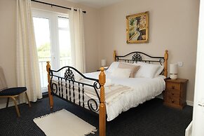 Greenfield Lodge Hotel Bar & Bistro