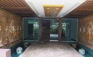 6-30 - 1 Bdr Condo With Balcony and Shared Pool