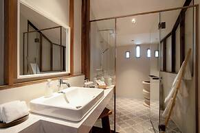 Syama Residence