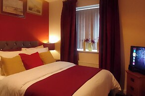 Apartment Sleeps 10 - Pets, Parking, Ev Charging