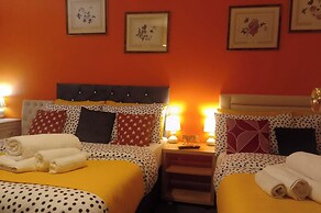 Apartment Sleeps 10 - Pets, Parking, Ev Charging