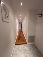 Luxury Apartment in City